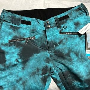 New with tags iceberg, snow pants size medium